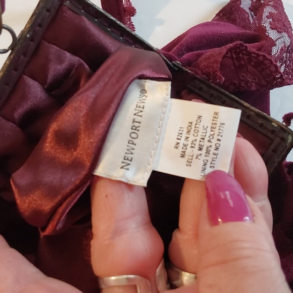 Vintage Elegant Burgundy Velvet Women's Bag Strap Fancy Formal Sz.Medium - Picture 8 of 8